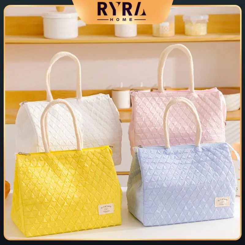 

High-capacity Lunch Bag Constant Temperature Preservation Multiple Colors Available For Selection Lightweight And Portable