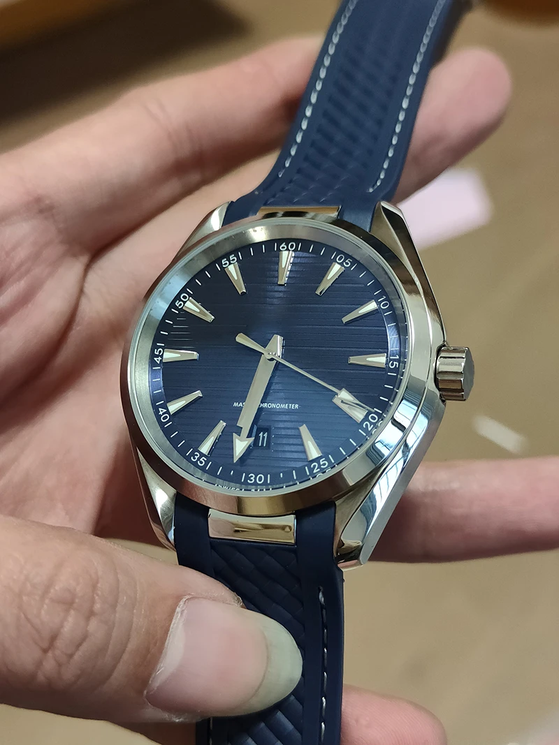 

Mens Watch Automatic Mechanical Movement Blue Dial Sapphire Crystal Rubber Strap Transparent Back Folding Clasp