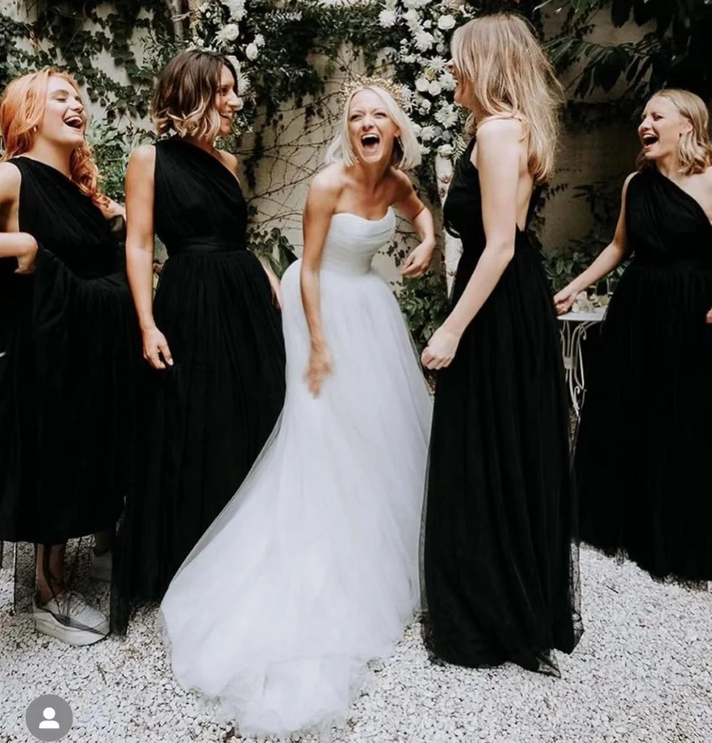 

Sleeveless Strapless Wedding Dress Bridal Gown A-Line Tulle Backless Simple Elegant Robe De Mariée Vestido De Noiva