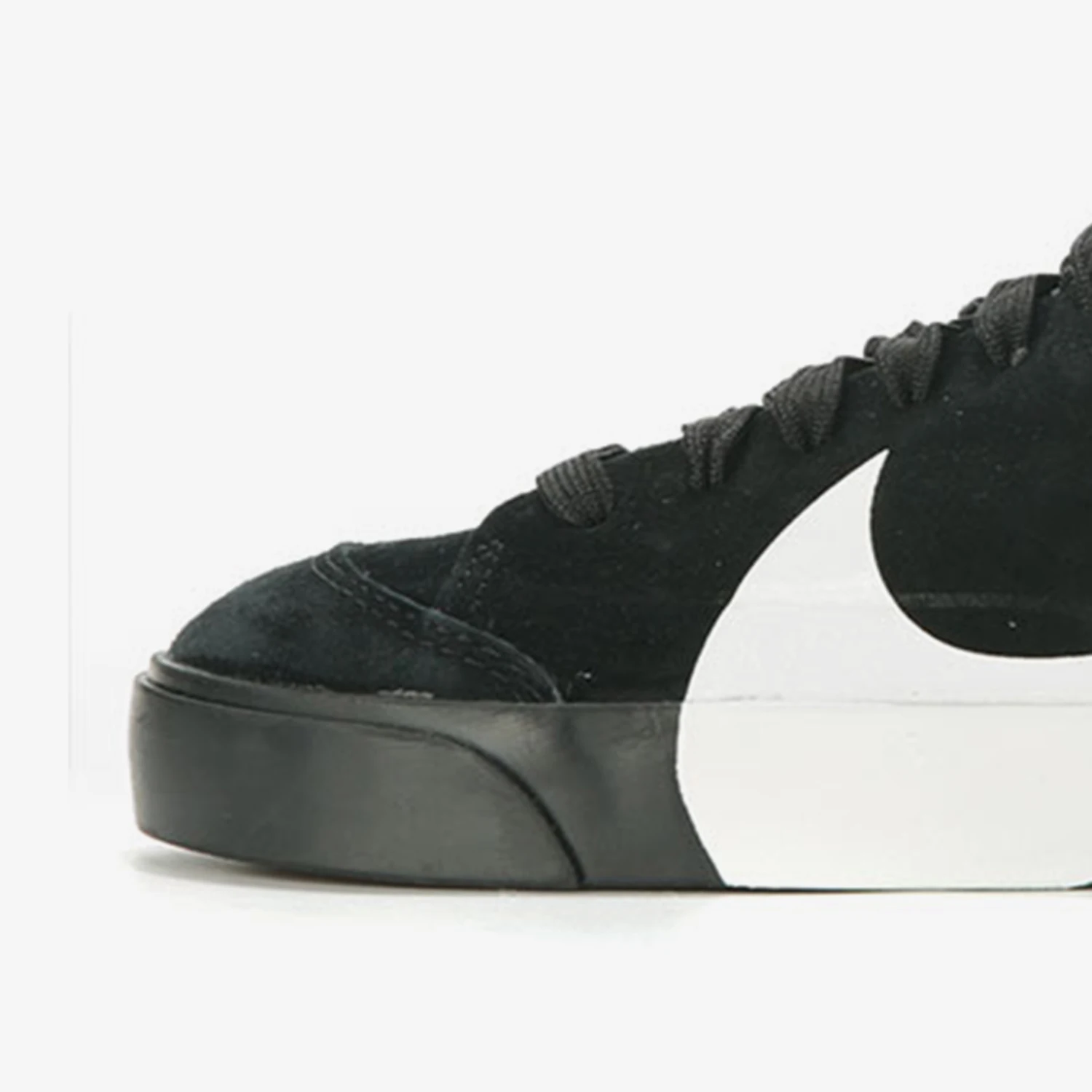 Фото Оригинальные женские повседневные спортивные кроссовки Nike BLAZER CITY LOW LX AV2253-001 №4