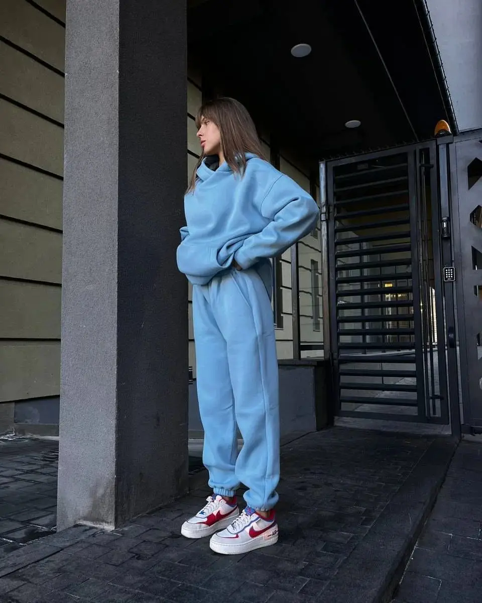 2024Осенне-зимний новый комплект для похудения повседневный бархатный свитшот с