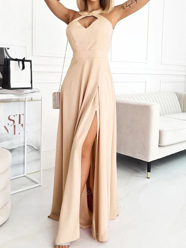 Женское платье с открытыми плечами однотонное длинное вечернее вырезами лето 2022