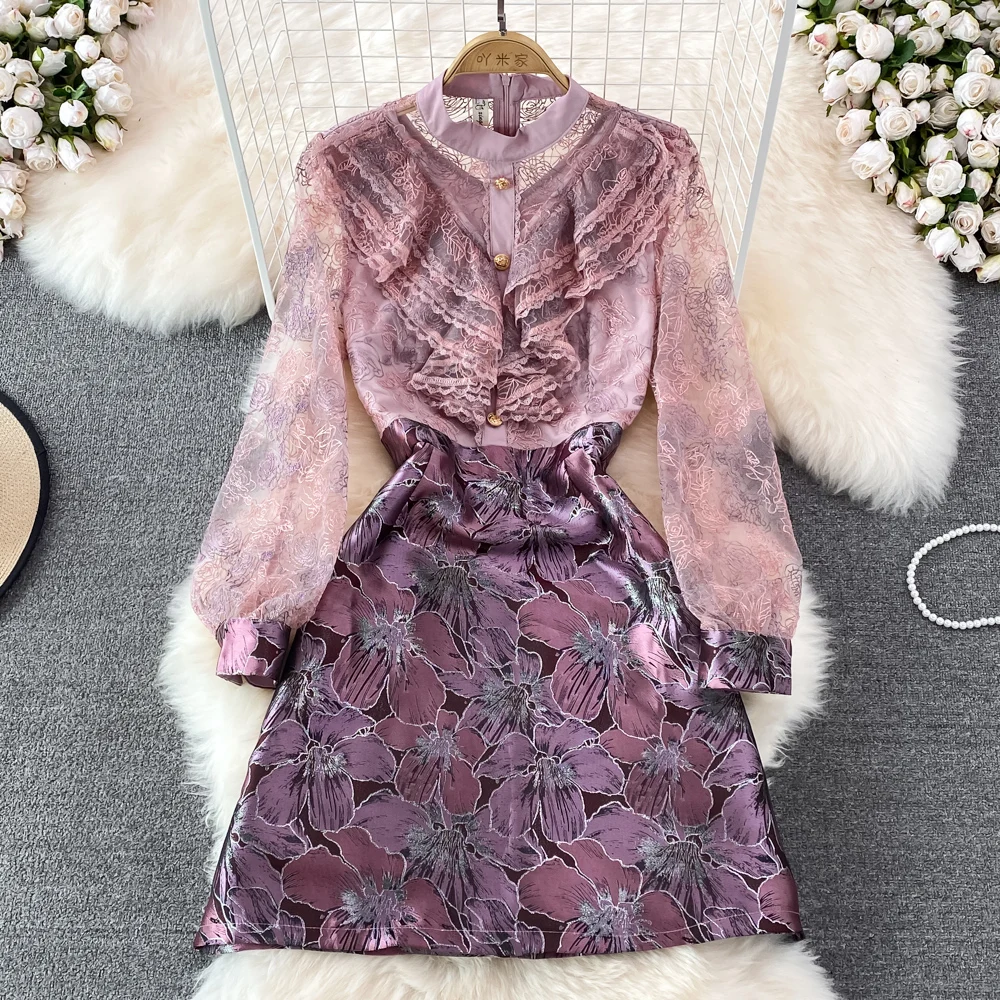 

2022 Весна и лето новое темпераментное кружевное платье трапециевидной формы с вышивкой и воротником-стойкой и поясом