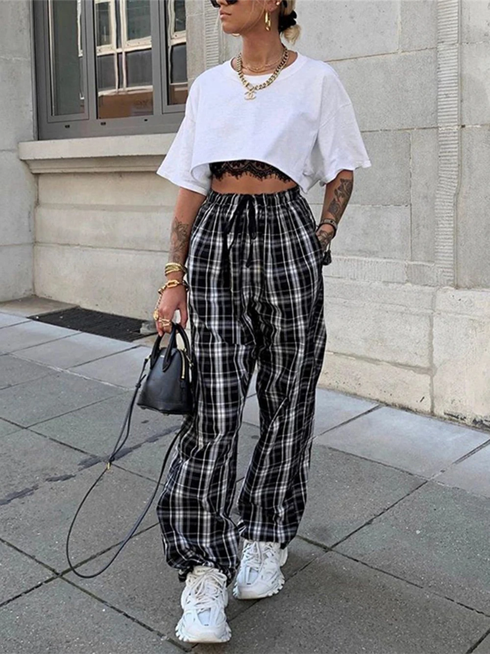 Брюки женские повседневные в клетку свободные широкие штаны Корейском стиле