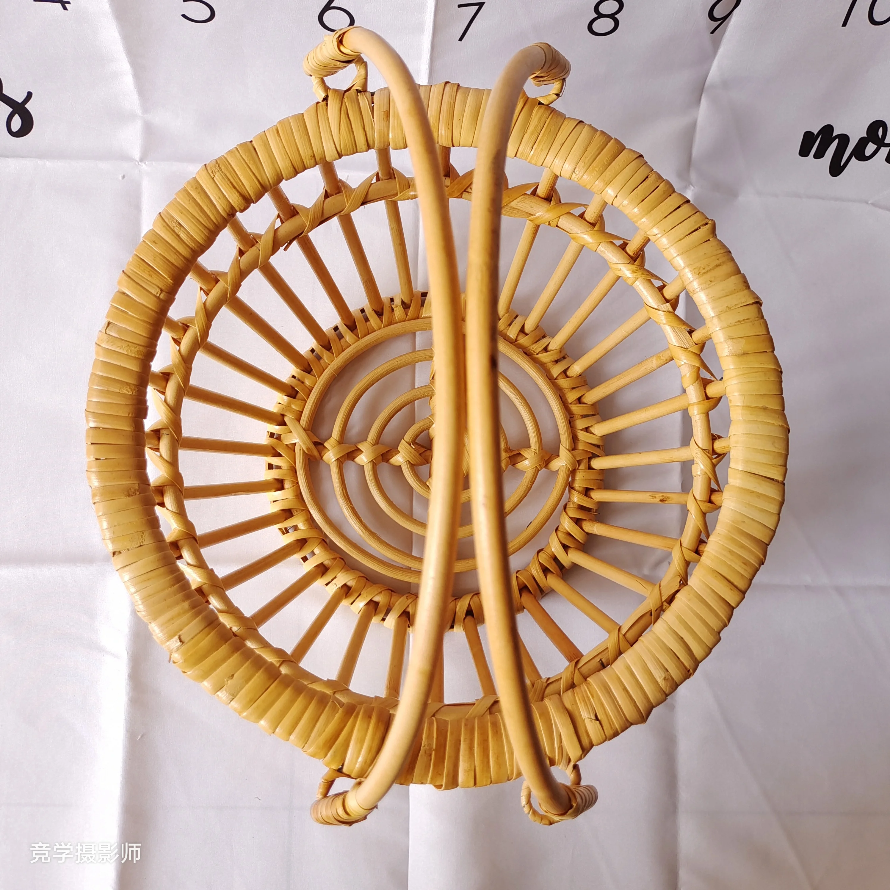 Рисунок 2 - Реквизит для фотосъемки новорожденных