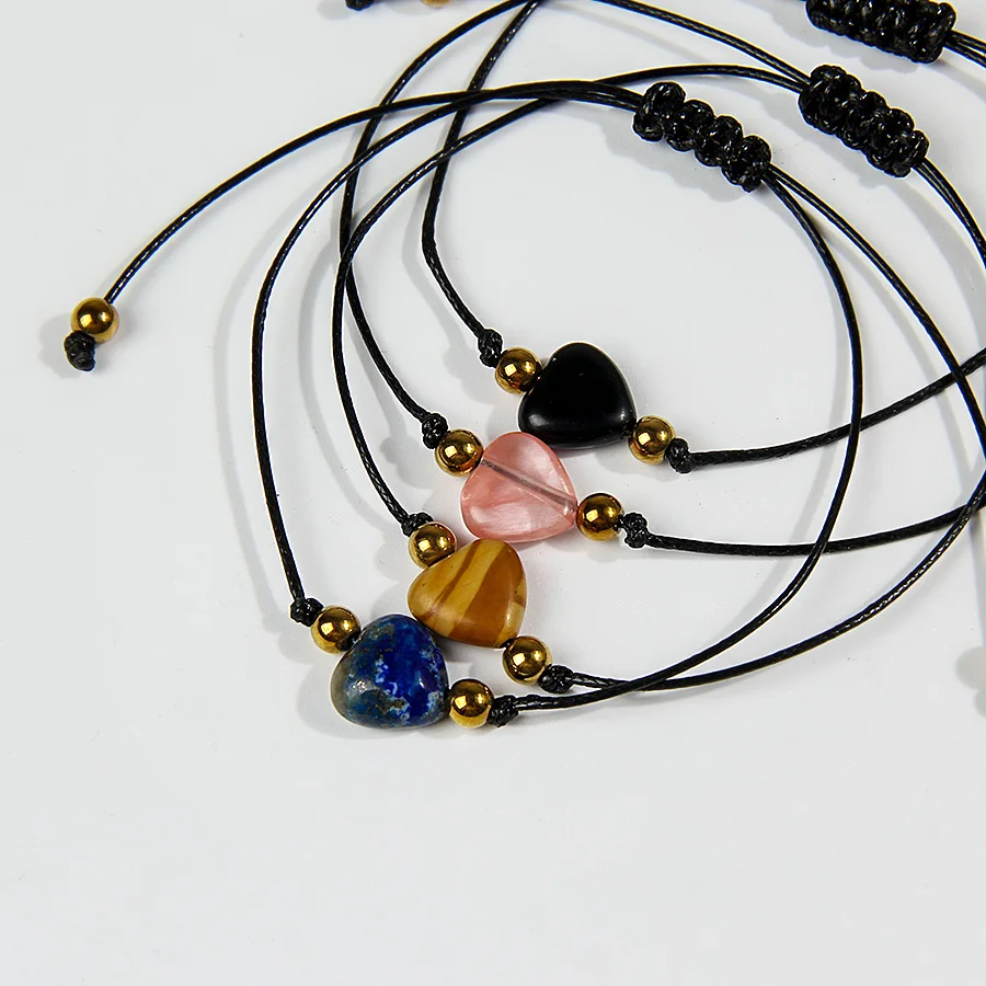 Женский плетеный браслет из натурального камня в форме сердца