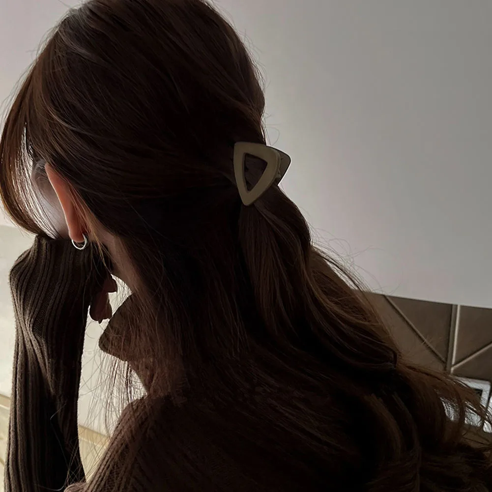 

Молочно-кофейная треугольная заколка для волос высокие заколки для конского хвоста маленькая фотоакриловая заколка аксессуары для волос для женщин и девочек