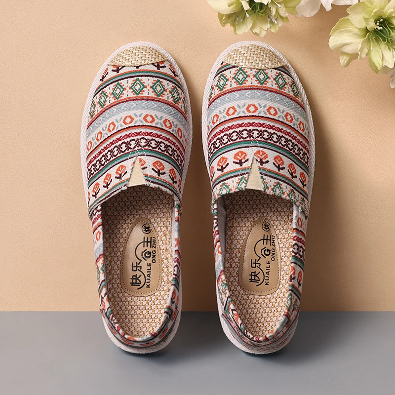 

2022 Summer Ladies Casual Comfort Bohemian Slip On Lazy Shoes Female Womens Flat Slip On Canvas Strap Loafers Straw Espadrilles