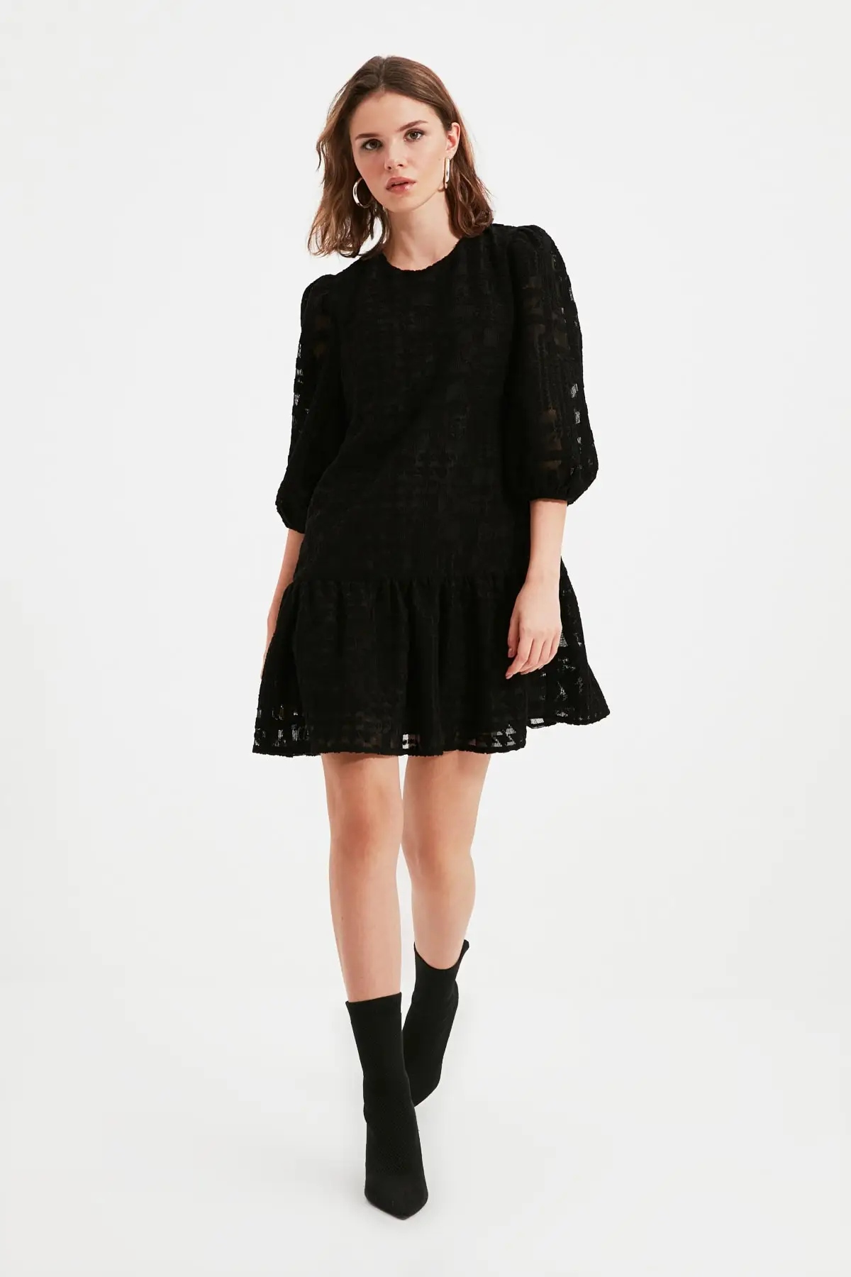 

Trendyol Black Petite Balloon Sleeve Fabric Textured Dress TWOAW22EL0814