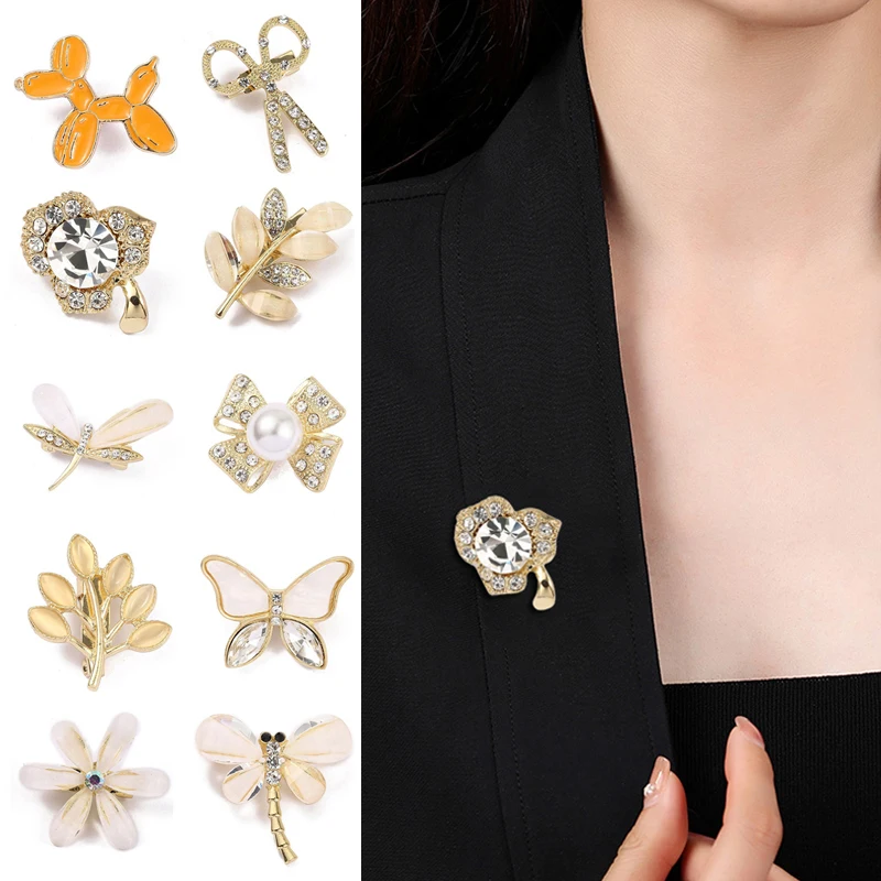 

Women Elegant Crystal Rhinestones Flower Brooches Floral Brooch Pearl Brooch Pin Sweater Scarf Clothing Accessories Wedding