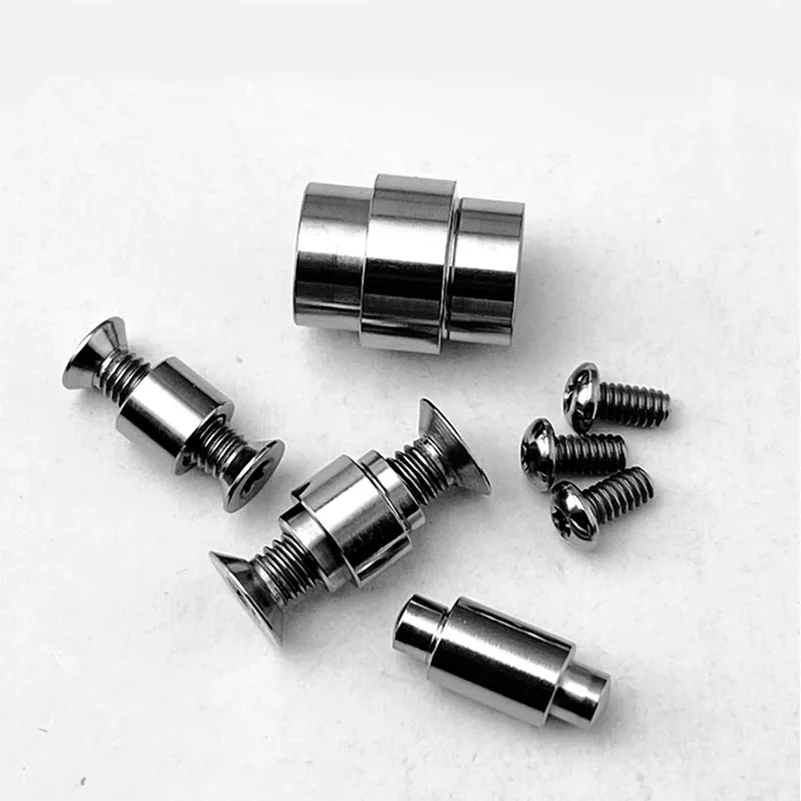 

Комплект титановых винтов для Spyderco Paramilitary3 Para3 C223