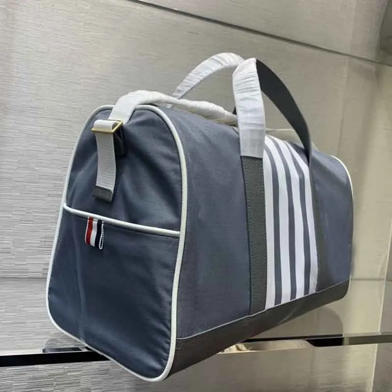 Рисунок 2 - Сумка для путешествий TB THOM