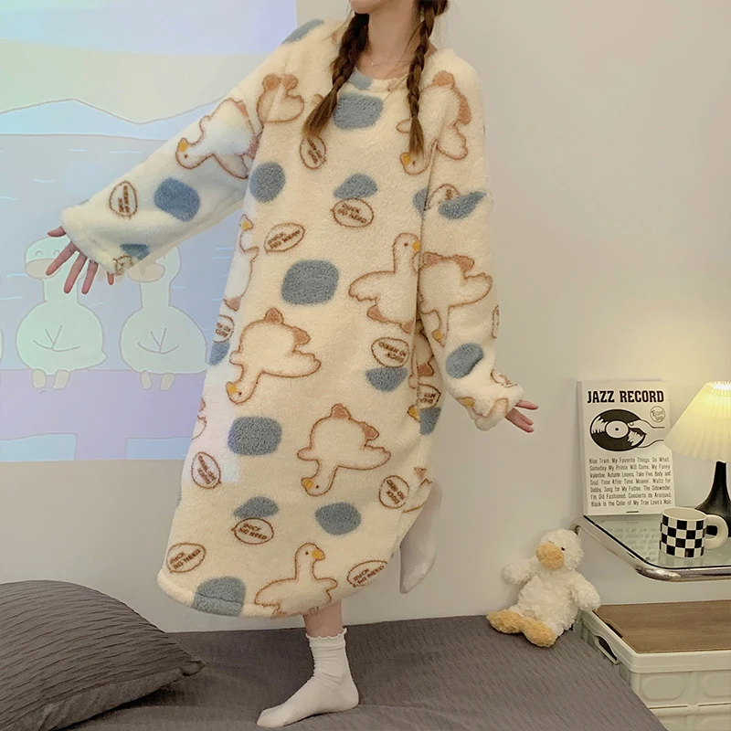 Женская фланелевая бархатная Ночная рубашка на осень и зиму утепленная теплая