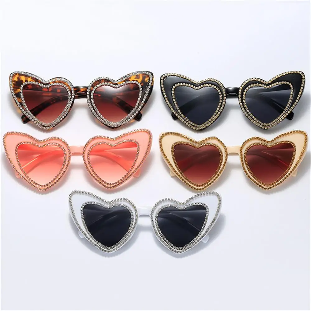 

Retro Love Heart Hip Hop Shining Heart-Shaped Heart Sunglasses Diamond Sun Glasses Sunglasses for Women