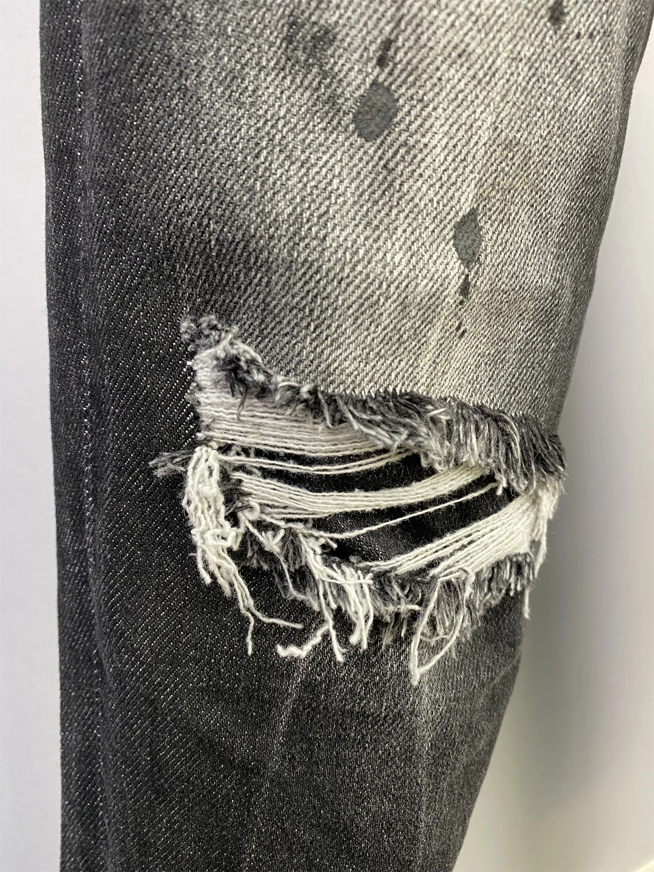 2023 Autumn/Winter D2 Jeans Men's New Letter Printing Black Fashion Splice Hole Patch Slim Fit Slim Elastic Feet