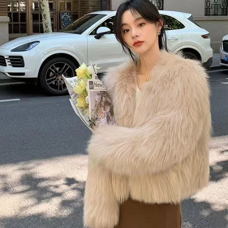 

2022 Winter Fashion Short Coat New Fur Cardigan Women Imitation Fox Hair Short Wool Warm Coat Women's Wear