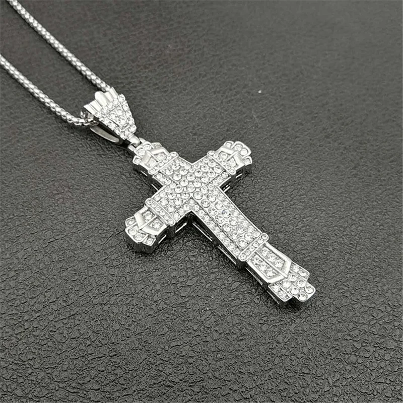 

Fashion Jewelry Palace Cross Golden Silver Cubic Zirconia Statement Necklace for Women Men Simulated Diamond Pendant Accessories