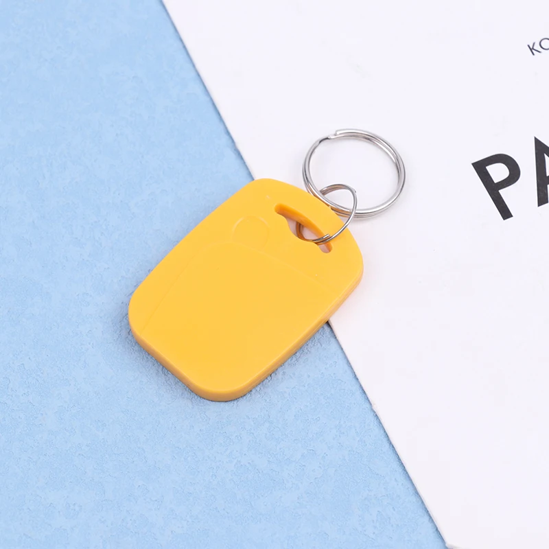 

KOQZM IC+ID RFID брелок 125 кГц и 13,56 МГц