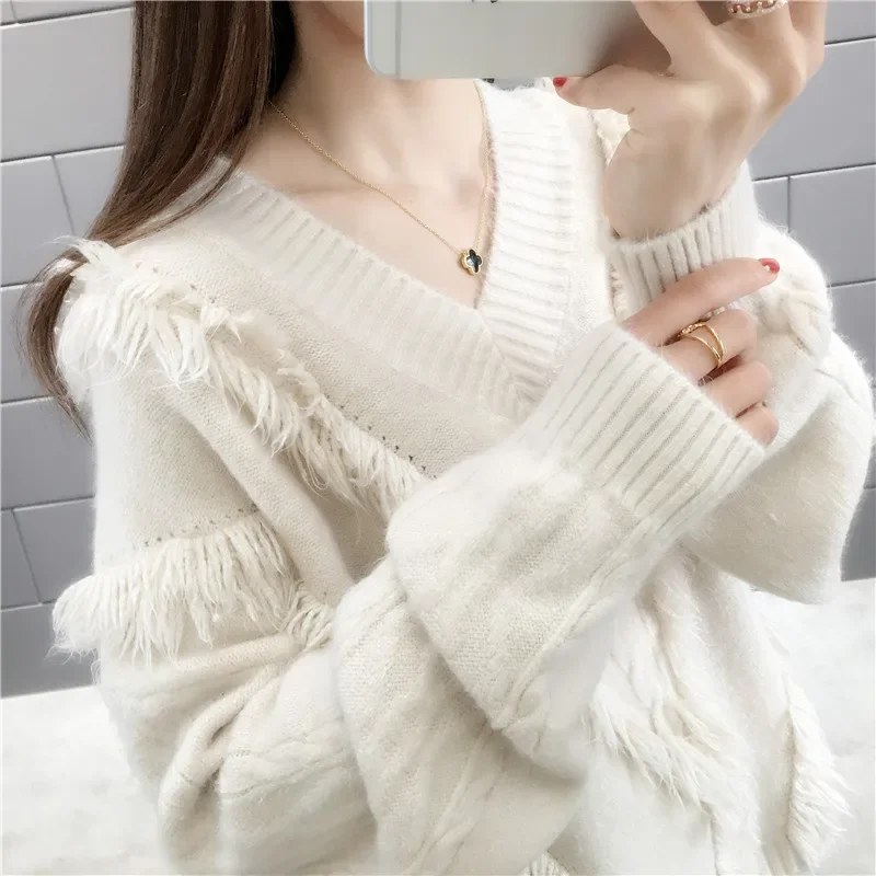 

2023 Autumn/Winter Women's New V-neck Solid Color Pullover Fashion Sweater Lazy Style Tassel Knit Underlay Fun Off
