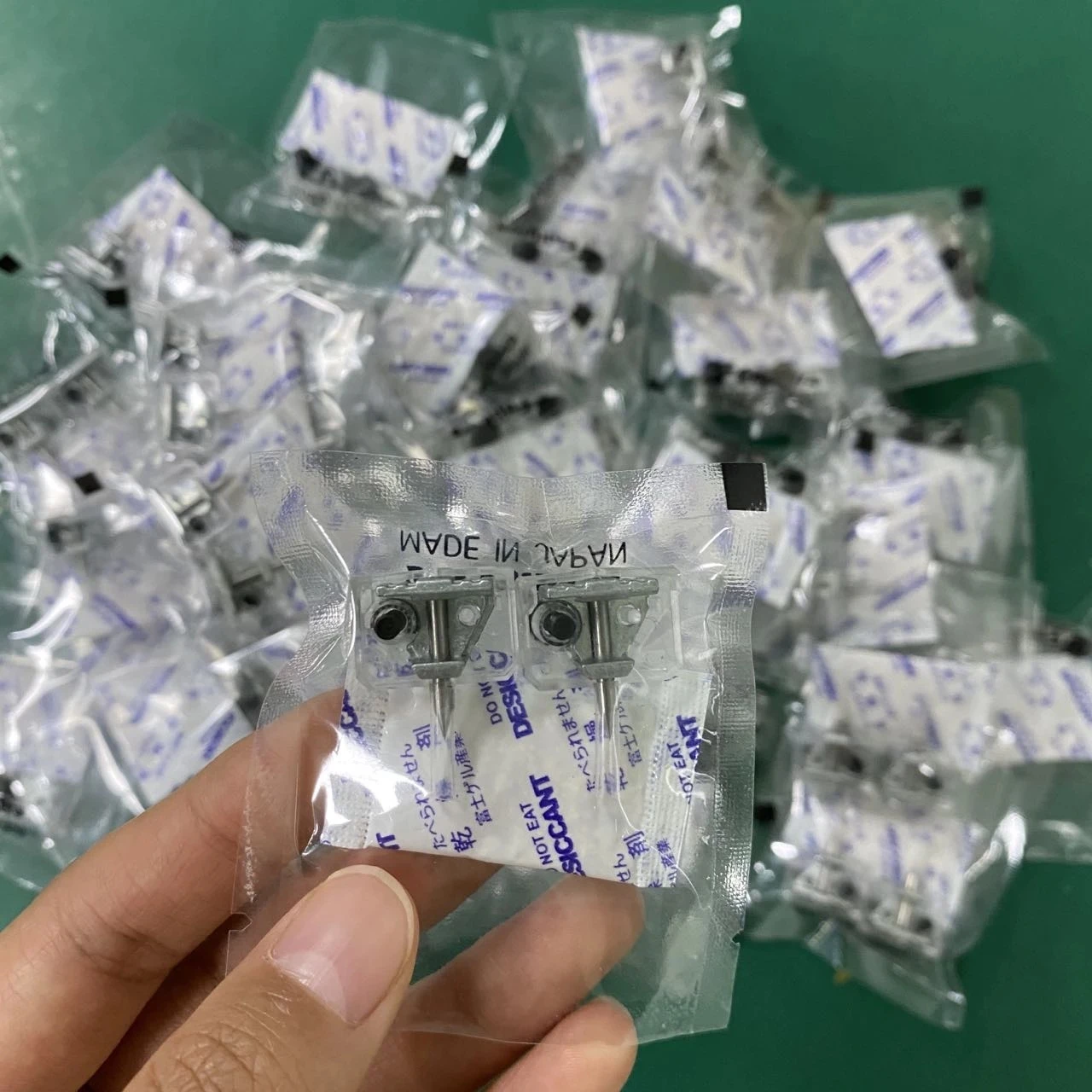 Latest upgrade FSM-88S 87S 90S electrodes rod A31 FSM-41S FSM-38S FSM-27S FSM-28S fiber fusion splicer electrode ELCT2-16B