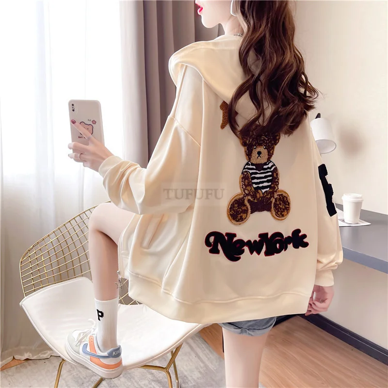 

Women's cartoon heavy industry bear age-reducing Cardigan Zipper Jacket Spring and autumn thin 2022 new Korean version
