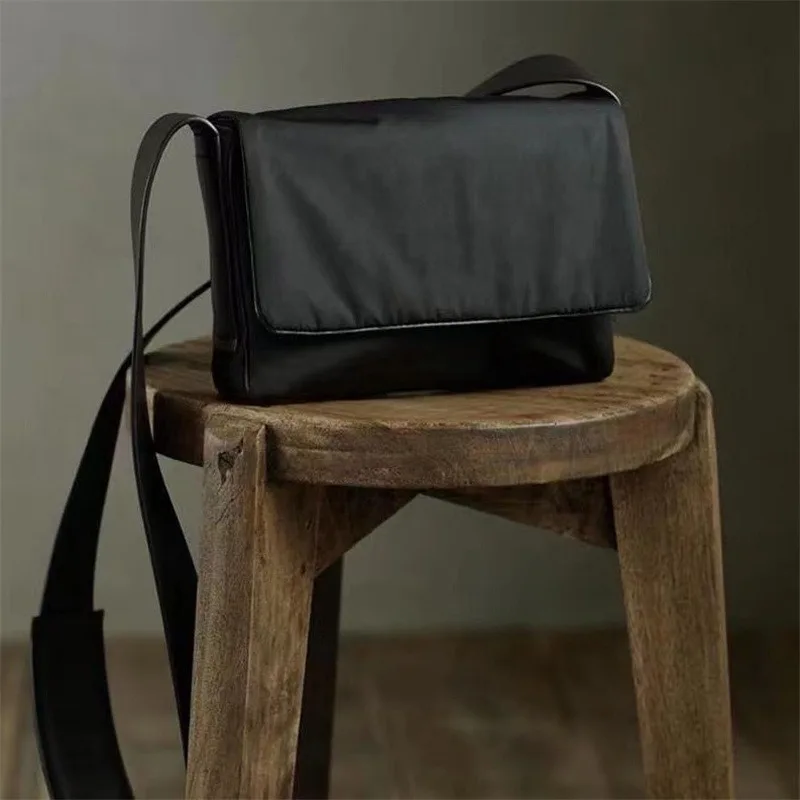 

ESSENTIALS Luxury Brand High Street Men's And Women's Shoulder Bag Soft Fabric Nylon Crossbody Bag Commuter Travel Shoulder Bag