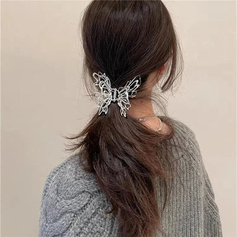

2022 New Korean Style Cold Wind Butterfly Hairpin Metal Wind Grab Clip Hairpin Shark Clip Ladies Girl All-match Hair Accessories