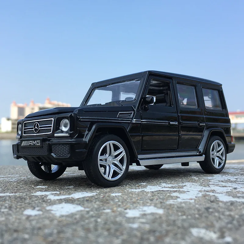 

1:32 G65 SUV Diecast Metal Toy Car Model Vehicle Sound Light Pull Back Car Kids Toys Gifts Collection