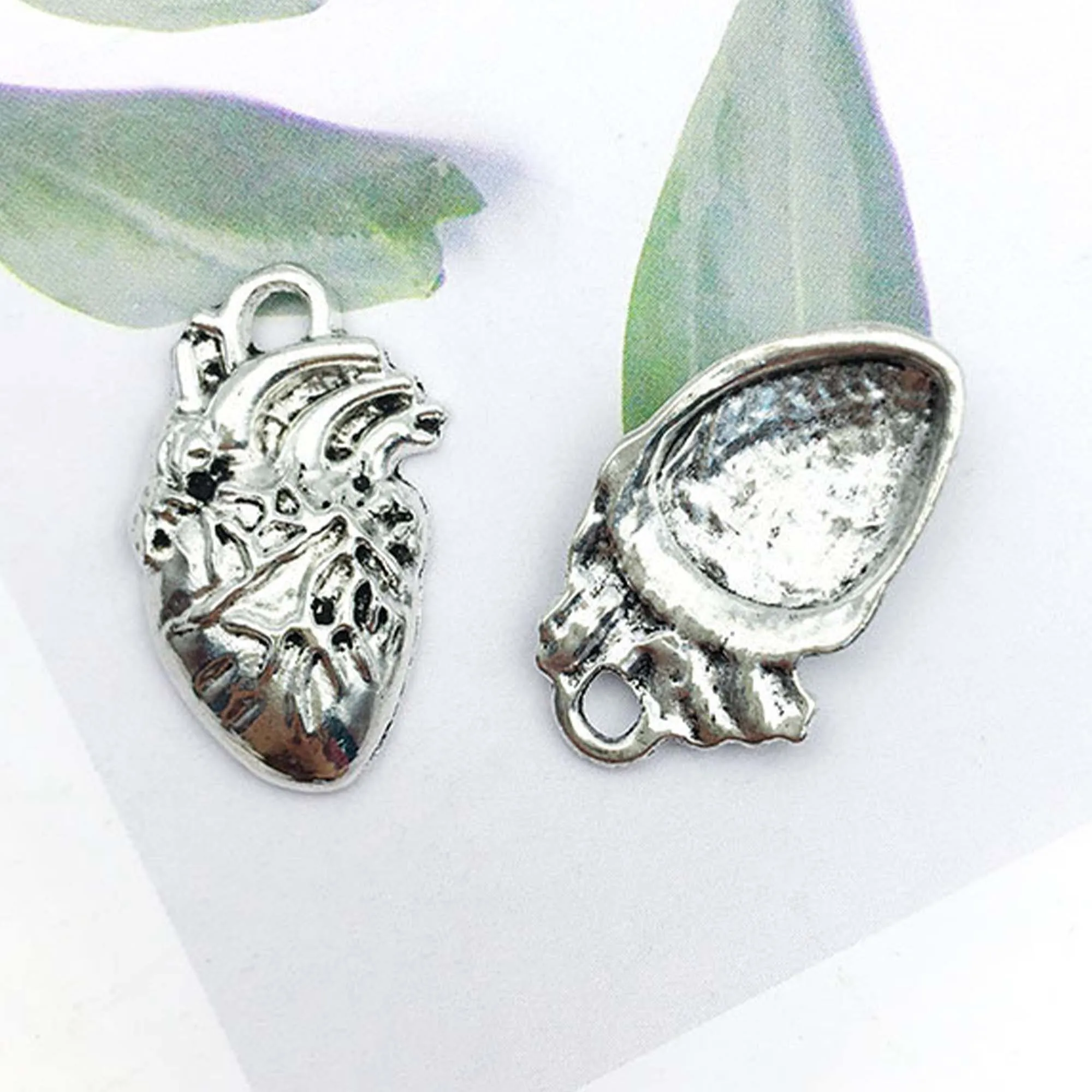 

5 шт./50 шт./партия серебряные винтажные подвески в форме сердца «сделай сам» для мужчин и женщин ожерелье браслет брелок ювелирные изделия подвеска ручной работы