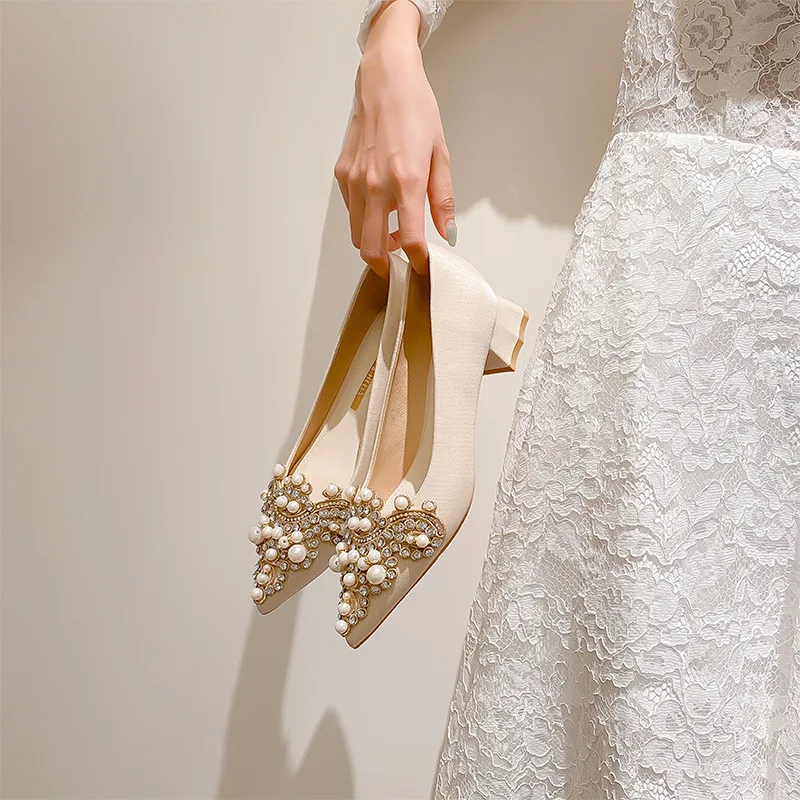 

Туфли-лодочки женские атласные на квадратном каблуке, 3 см