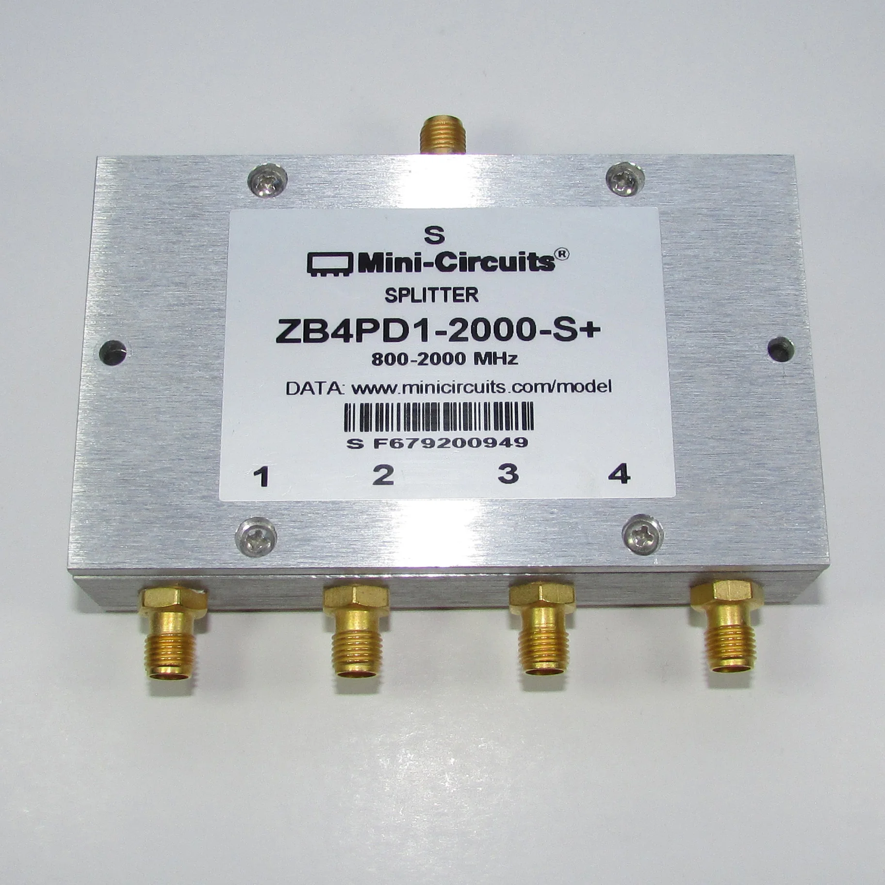 

Mini Circuits Zb4pd1-2000-s + 800-2000mhz SMA RF, один в четыре делителя Мощности