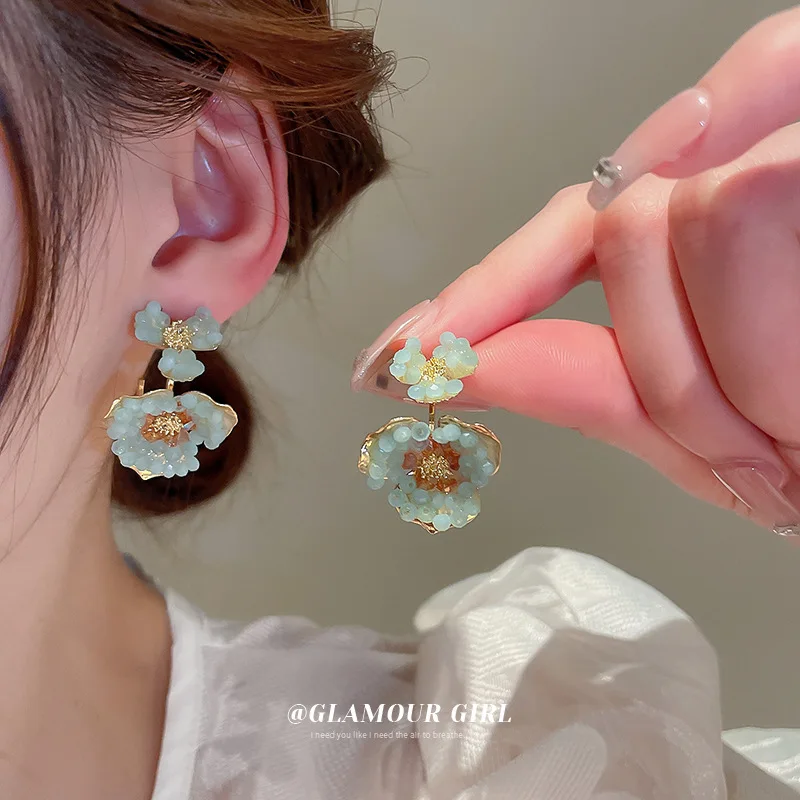 

Silver Needle Crystal Flower Earrings Korea Simple Ins Niche Fashion Design Women