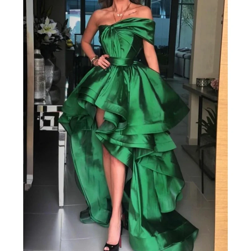 

Vintage Long Green Taffeta Evening Dresses One Shoulder Tiered Floor Length Zipper Back Pleated Formal Party Dress for Women