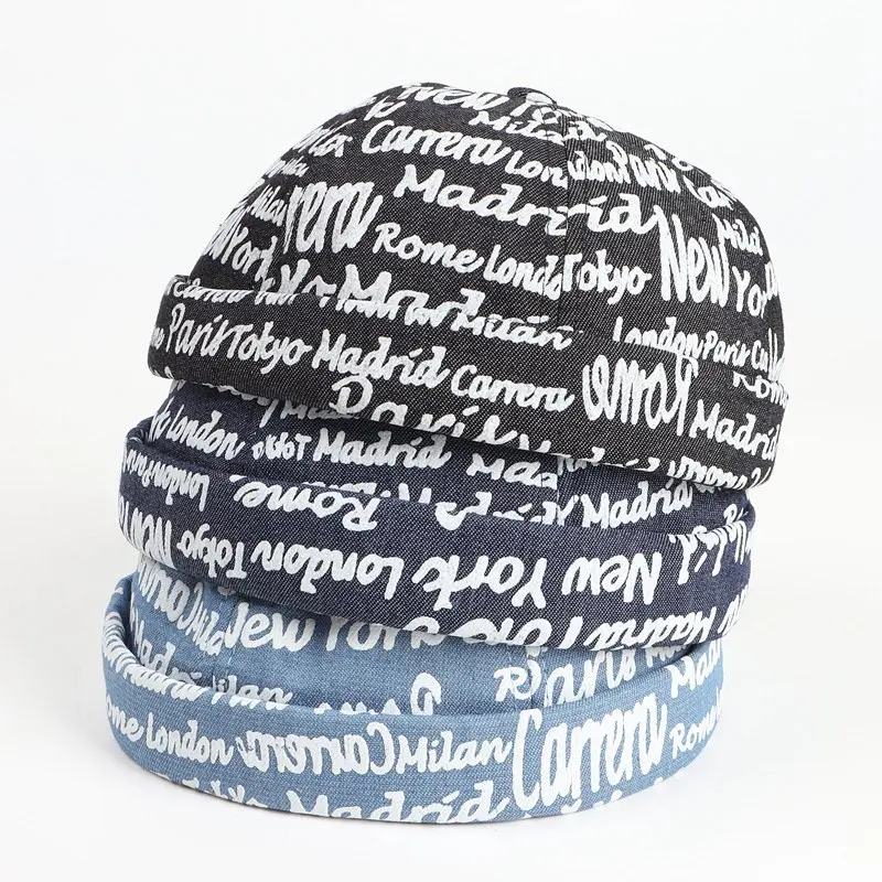 

Letter Graffiti Adjustable Hip Hop Brimless Men Beret Women No Visor Spring Autumn Unisex Skull Cap Beanie