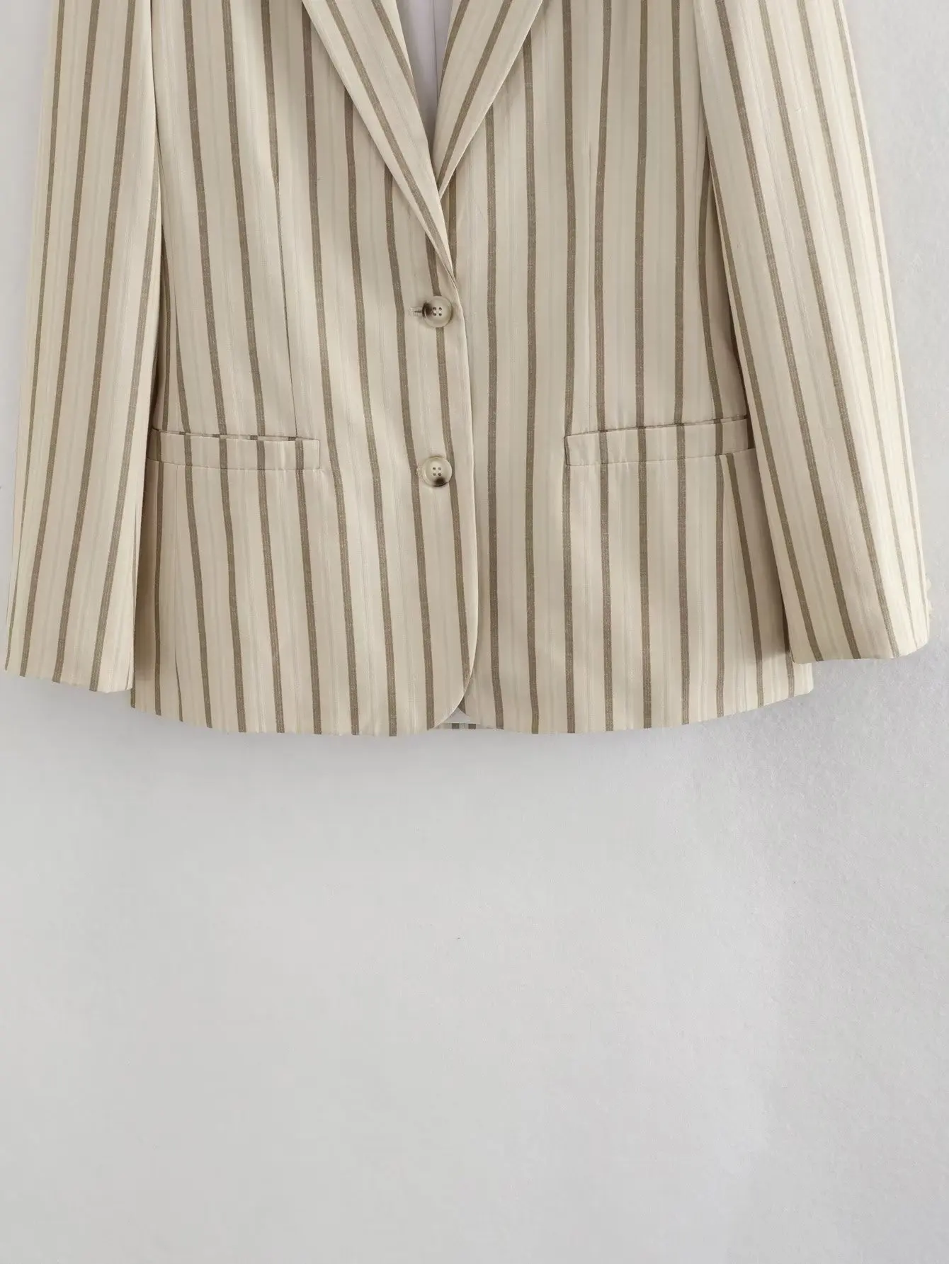 Dave&Di 2023 New FashionRetro Beige Ins Blogger Blazers Ladies Striped Casual Suit Jacket