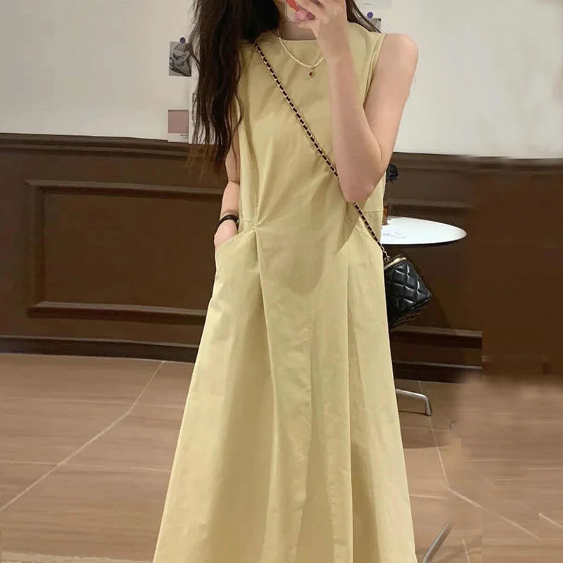 

Summer design is loose and slim. Pink dress, French tea break 2023, new female