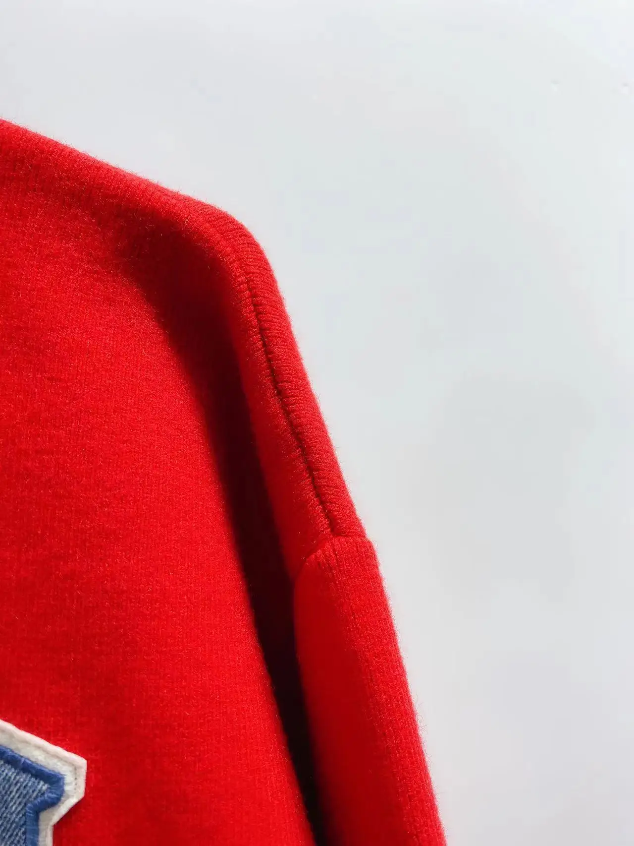 

Женская бейсбольная куртка, однобортный вязаный кардиган в полоску с отложным воротником и надписью, пальто в стиле преппи для осени и зимы