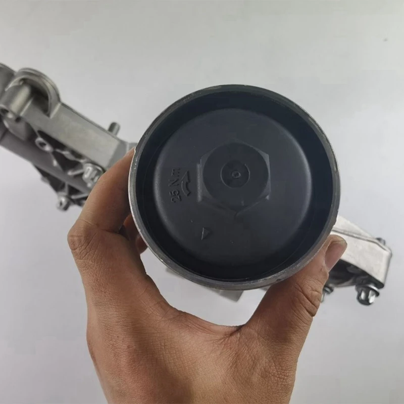 Engine Oil Cooler For Opel ASTRA H(A04) SAAB 9-5 Filter Holders Accessories 055355699 93186325 5650365 55355699