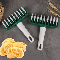 multifunctional roller rolling pin cookie wheel knife baking tool noodle kitchen roller dough cutter plastic lace flat mouth