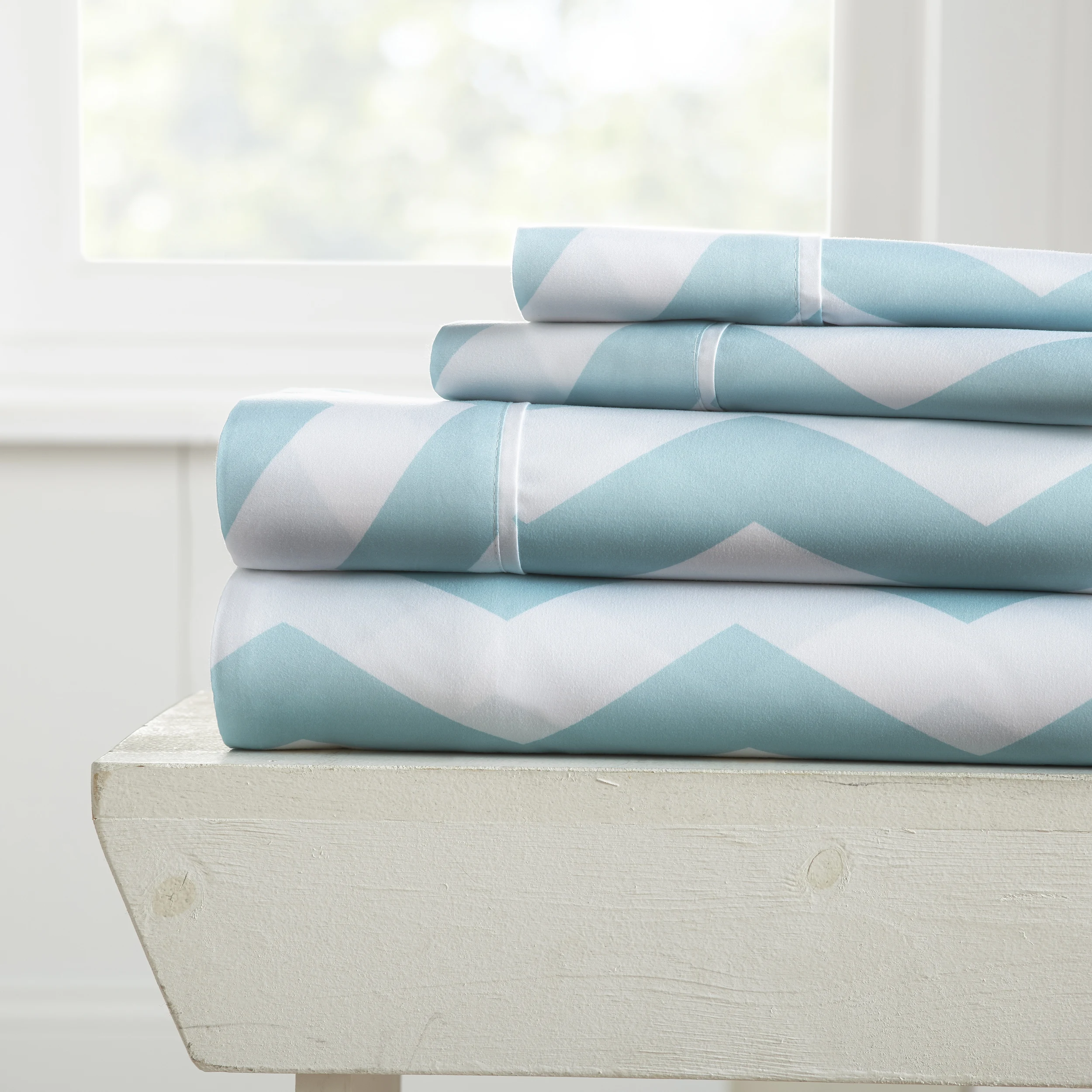 

Premium Ultra Soft Pattern 4 Piece Bed Sheet Set