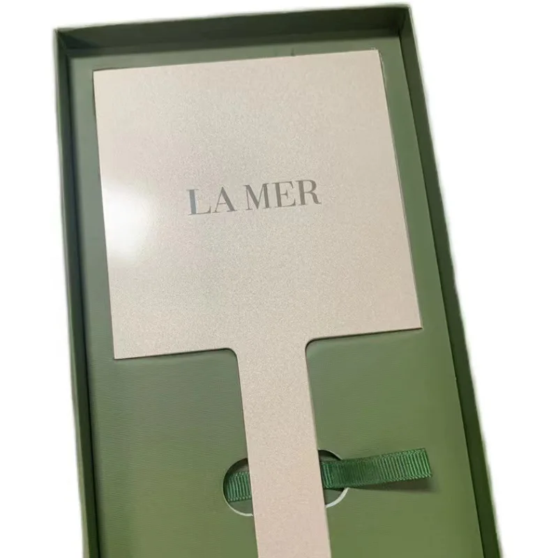 

LAMER handheld mirror, portable sand silver souvenir cosmetic mirror, metallic gift boxed handle mirror