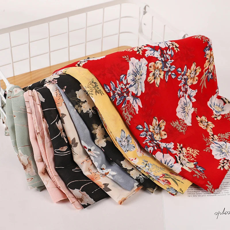 

2022 Good New arrival Malaysia Women Muslim Turban Large Size Shawl Printed Floral Chiffon Hijab Scarf Printed chiffon shawls