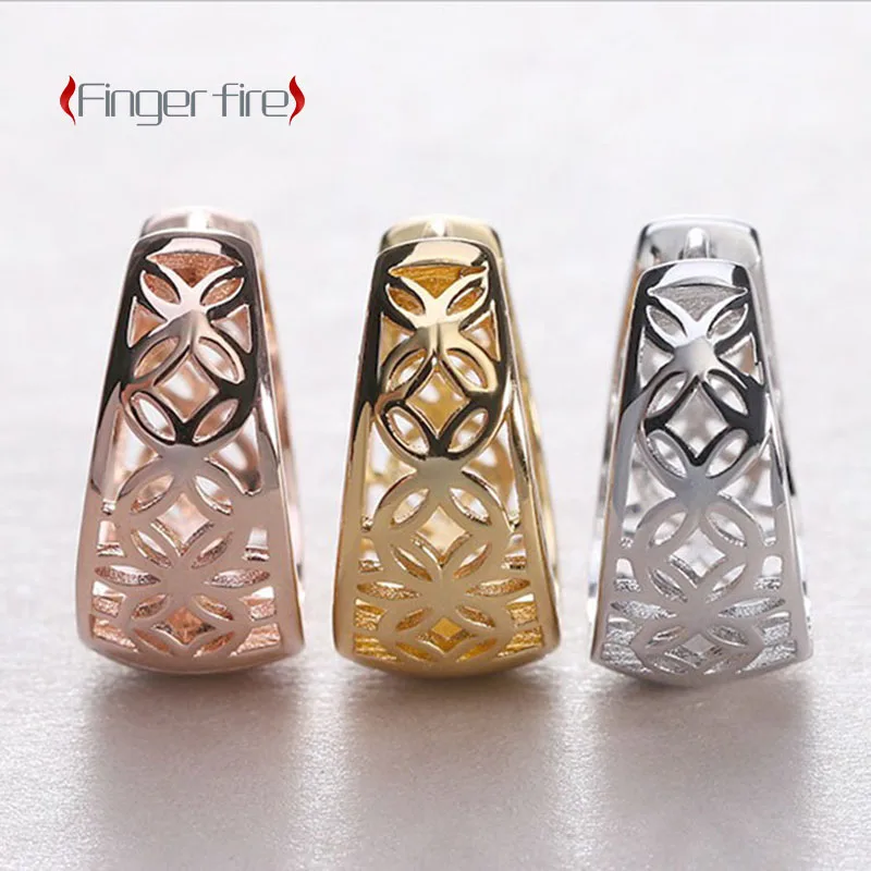 

Fashion New Metal Hollow Petal Earrings Exquisite Simple Banquet Party Jewelry