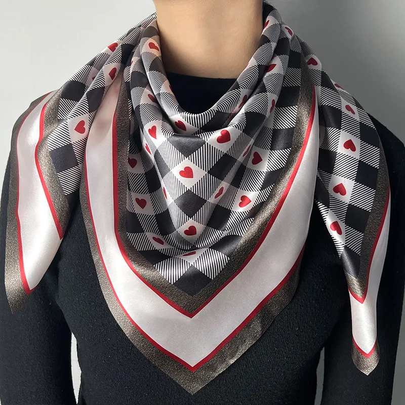 

Шарф шёлковый в шотландскую клетку, 90 см