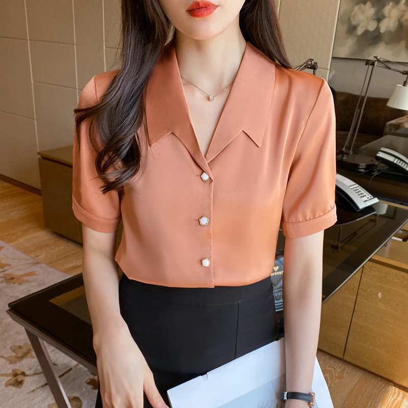 

Шелковая облегающая женская блузка, атласная рубашка в Корейском стиле, летний элегантный топ с коротким рукавом, модная однотонная женска...