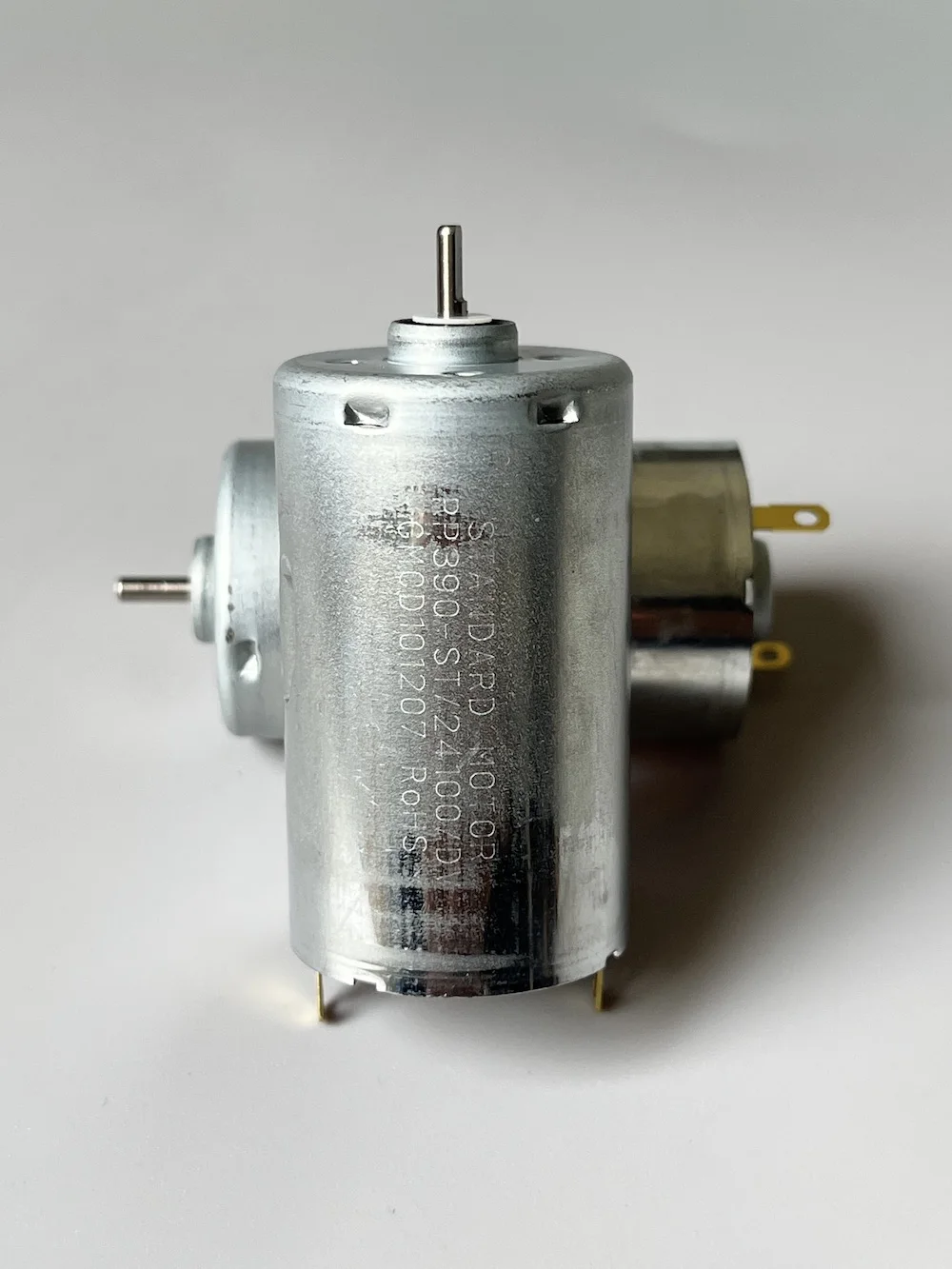 Высокоскоростной двигатель с D-образным валом для подметальной машины, уборочной машины, робота-пылесоса, постоянный ток 12 В, 24100 об/мин, 1 шт.