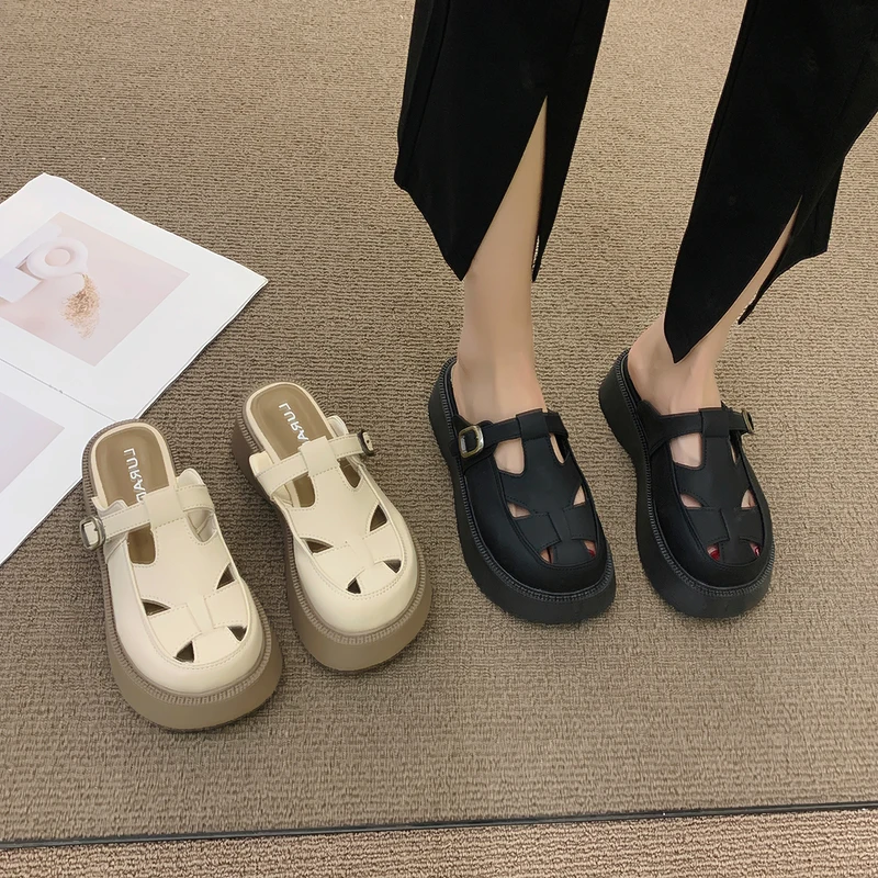 

Женские шлепанцы с закрытым носком, на среднем каблуке и платформе