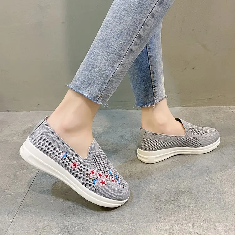 Женские сетчатые дышащие удобные кроссовки с цветочным принтом мягкая