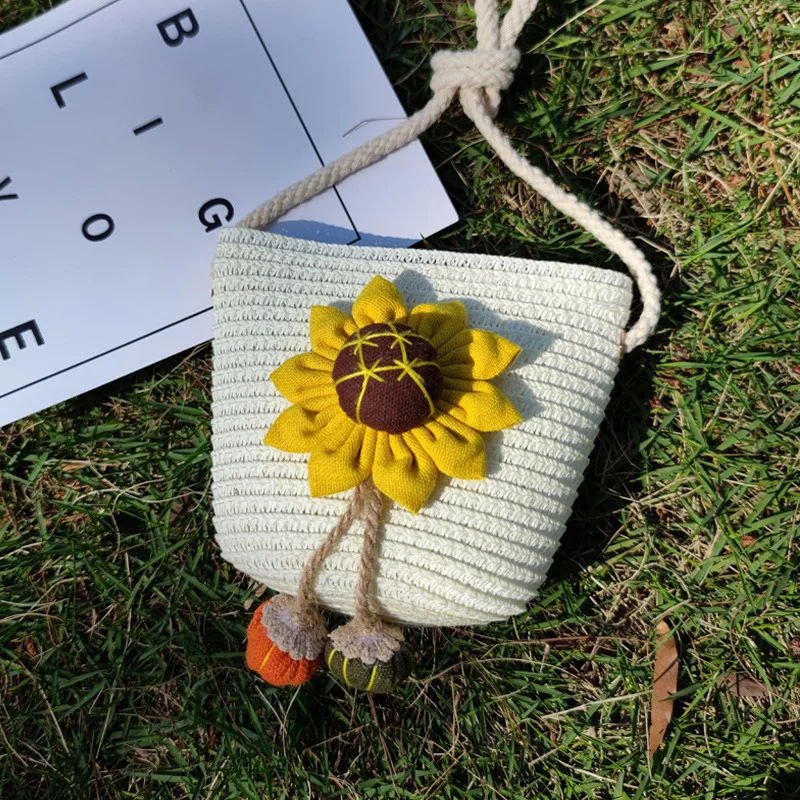 Summer Hand-woven Straw DIY Small Bags Wholesale Children's Mini Cute Flowers Kids Crossbody Bag Children's Day Gifts