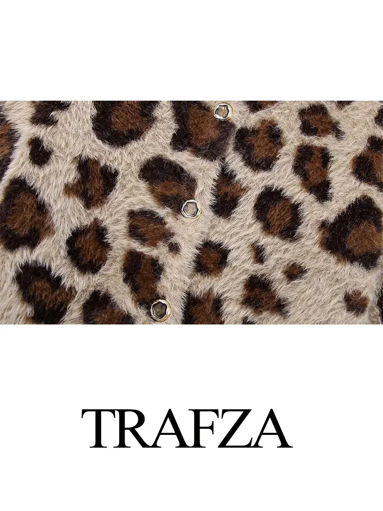 Кардиган женский весенний трикотажный однобортный на пуговицах